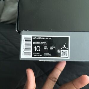 Jordan Air 11 Retro - White, Red, Black